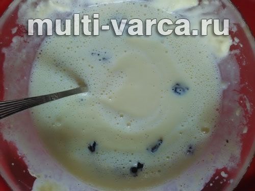 Смачна сирна запіканка з вишнею