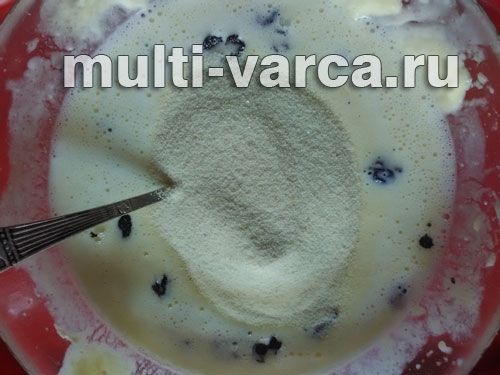Смачна сирна запіканка з вишнею