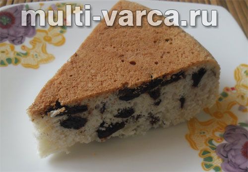 Смачний пиріг із чорносливом