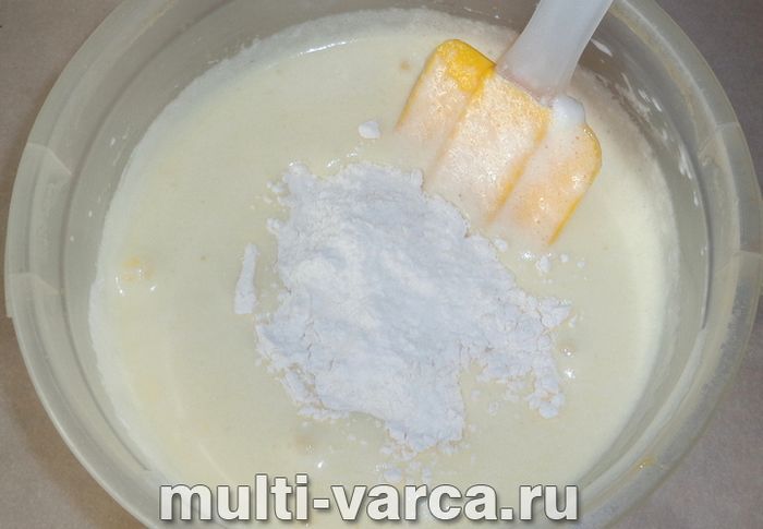 Сметанник зі згущеним молоком у мультиварці