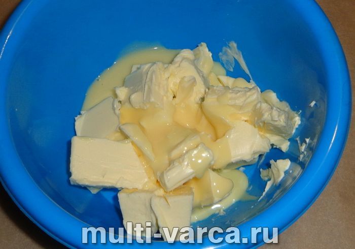 Сметанник зі згущеним молоком у мультиварці