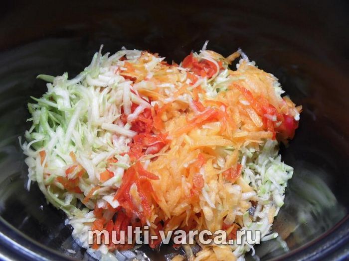 Сочевиця з овочами та курячими сердечками