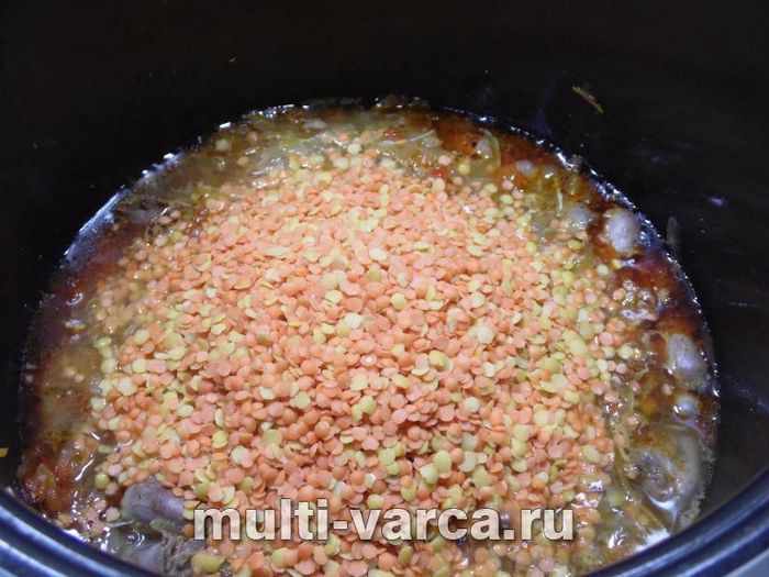 Сочевиця з овочами та курячими сердечками