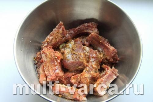 Свинячі реберця з чорносливом