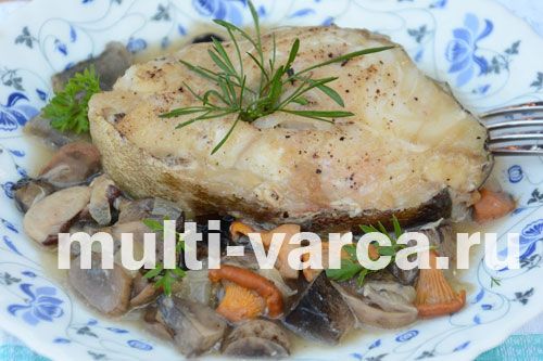 Тріска з лісовими грибами