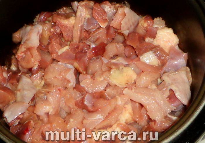 Тушонка з індички в мультиварці