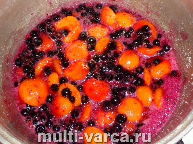 Варення з абрикосів і смородини