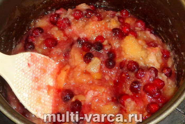 Варення з яблук із журавлиною в мультиварці