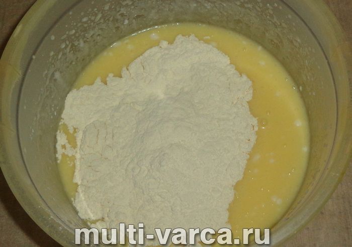 Банановий пиріг на кефірі