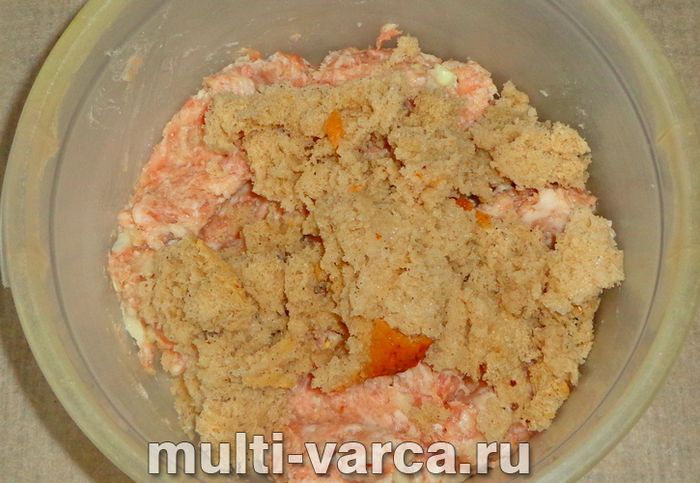Биточки в соусі в мультиварці
