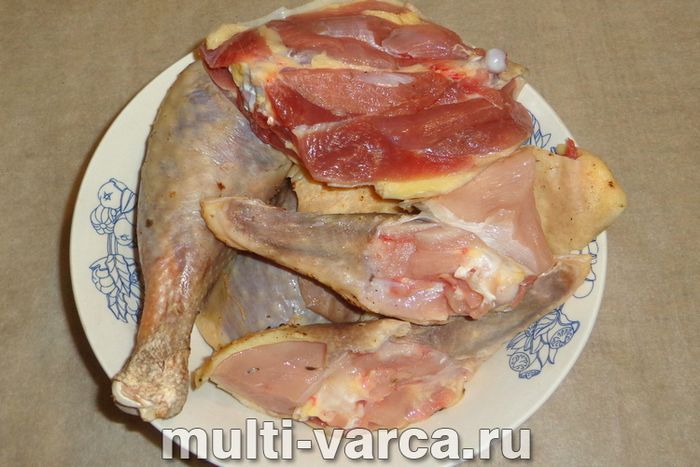 Цесарка в духовці в рукаві