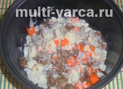 Цвітна капуста з гарбузом і свининою
