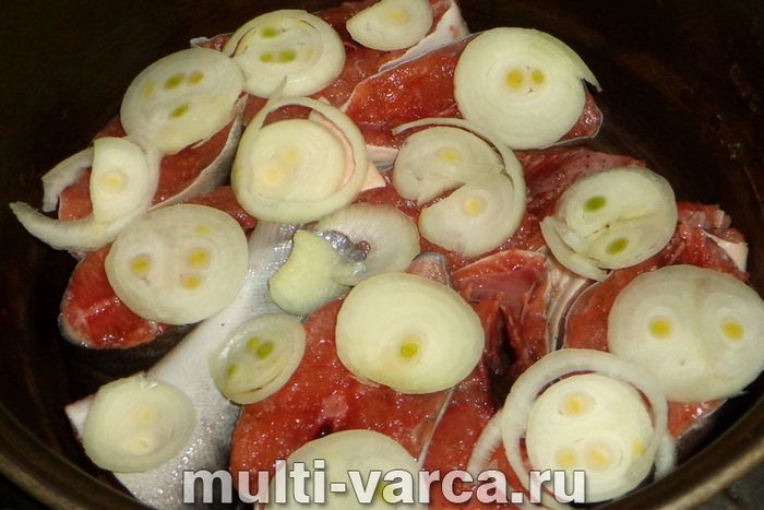 Горбуша з лимоном у мультиварці