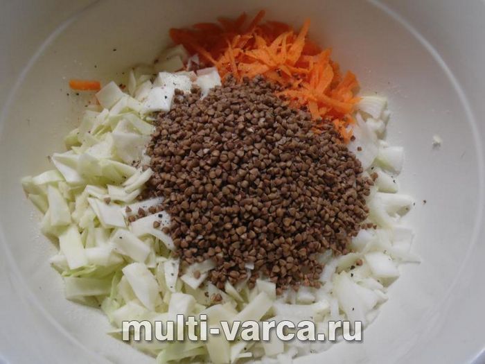 Гречка з куркою та капустою