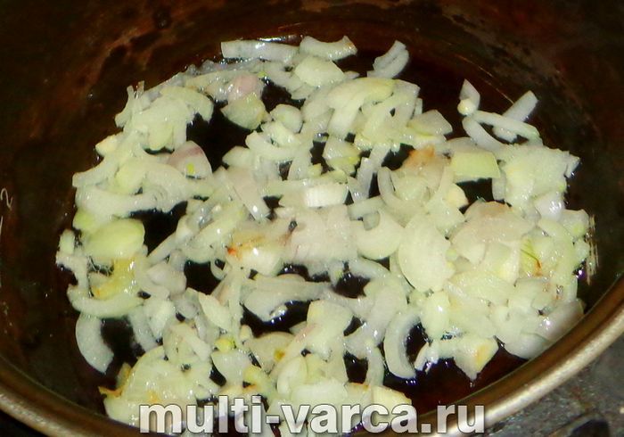 Грудинка тушкована в мультиварці