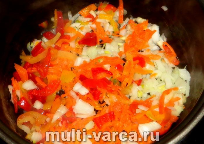 Індичка з перцем у мультиварці