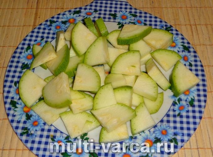 Кабачки з перцем у мультиварці