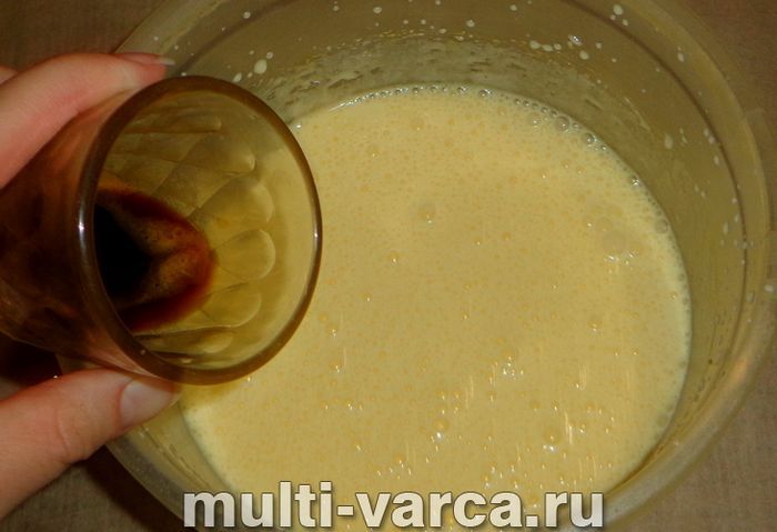 Кавовий пиріг у мультиварці