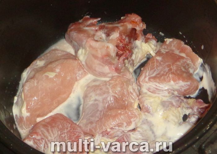 Кролик із картоплею в майонезі