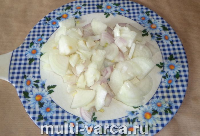 Курячі ніжки з капустою в мультиварці