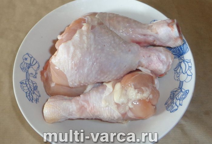 Курячі ніжки з капустою в мультиварці