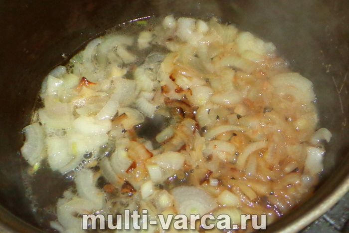 Курячі ніжки з капустою в мультиварці