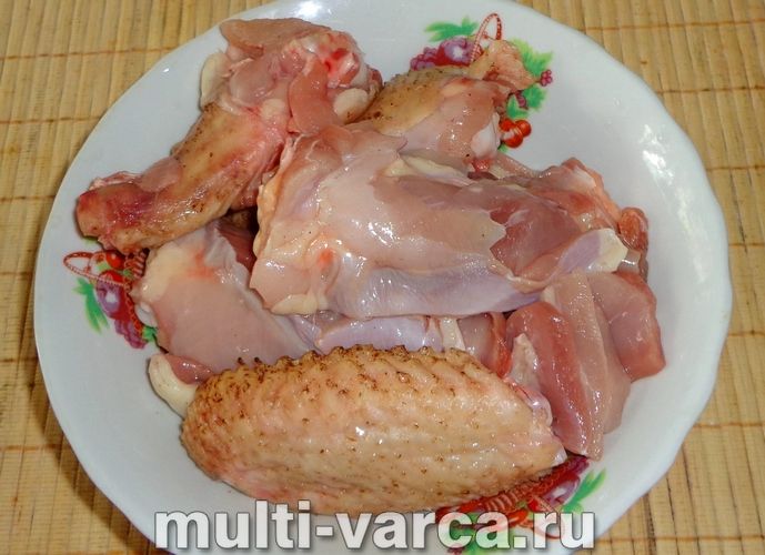 Курка з гарбузом і капустою в мультиварці
