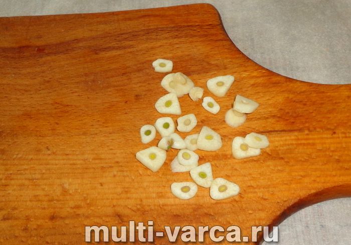 Макарони з помідорами та сиром у мультиварці