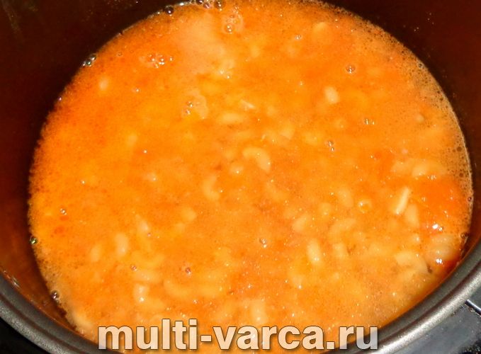 Макарони з помідорами та сиром у мультиварці
