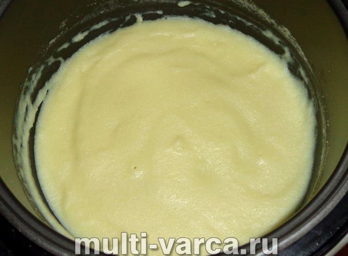 Манний пудинг у мультиварці