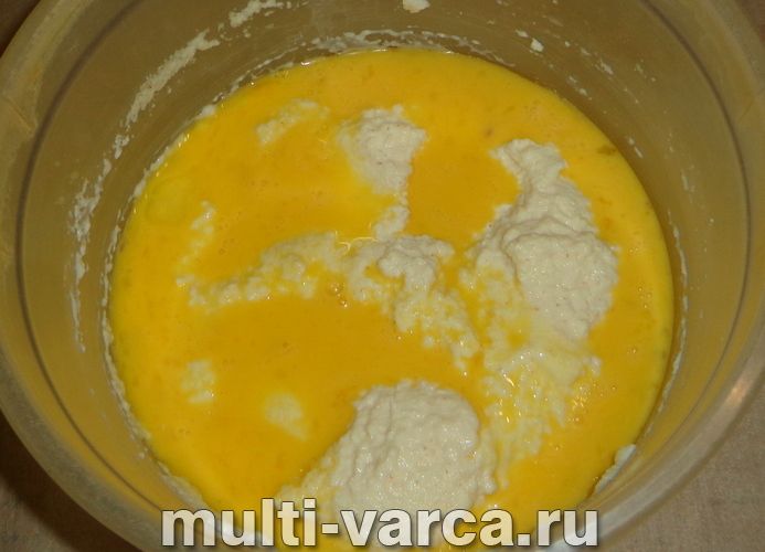 Манник із варенням у мультиварці