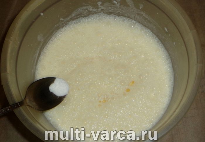 Млинці на кефірі в мультиварці