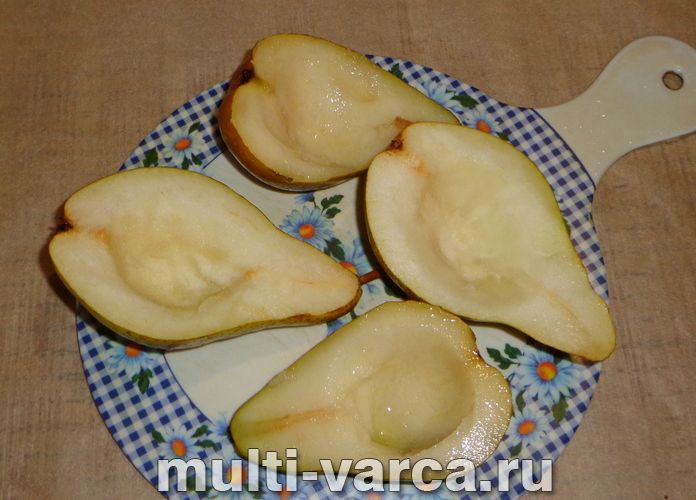 Печені груші в мультиварці