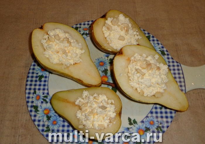 Печені груші в мультиварці