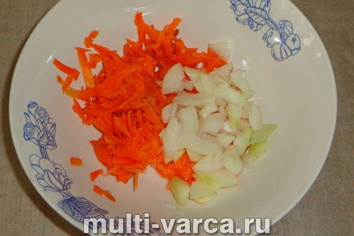 Печеня з капустою в мультиварці