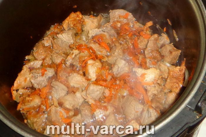 Печеня з капустою в мультиварці