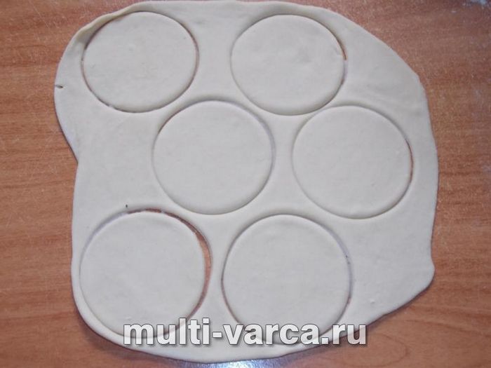 Пельмені човники на пару