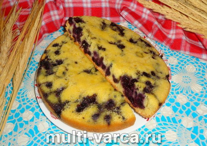 Пиріг із чорницею в мультиварці