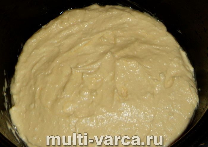 Пиріг із грушею та сиром у мультиварці
