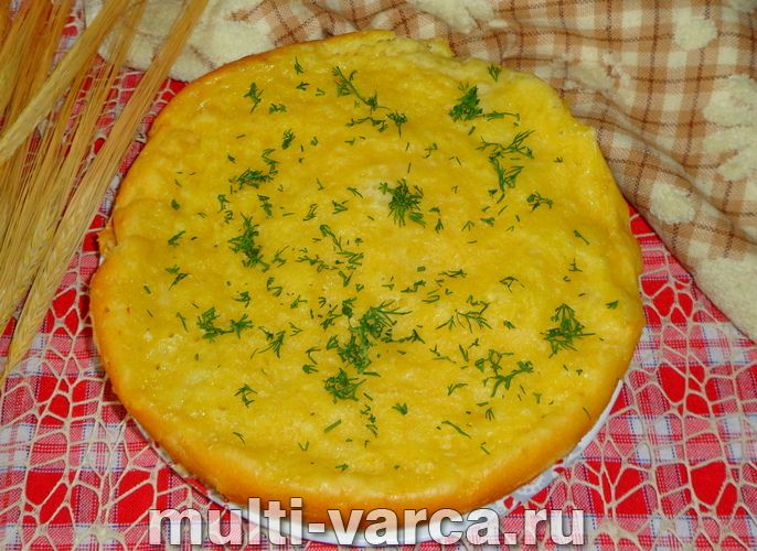 Пиріг із куркою та картоплею в мультиварці