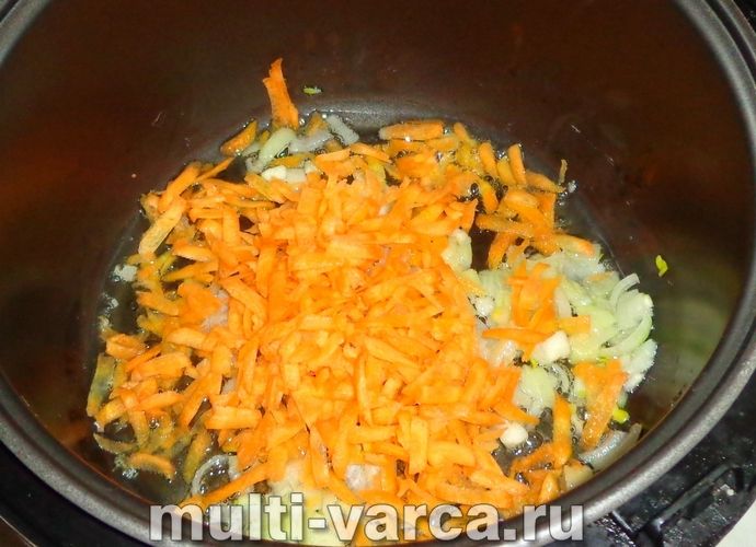 Плов із кальмарами в мультиварці