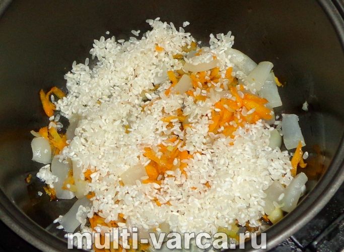 Плов із кальмарами в мультиварці