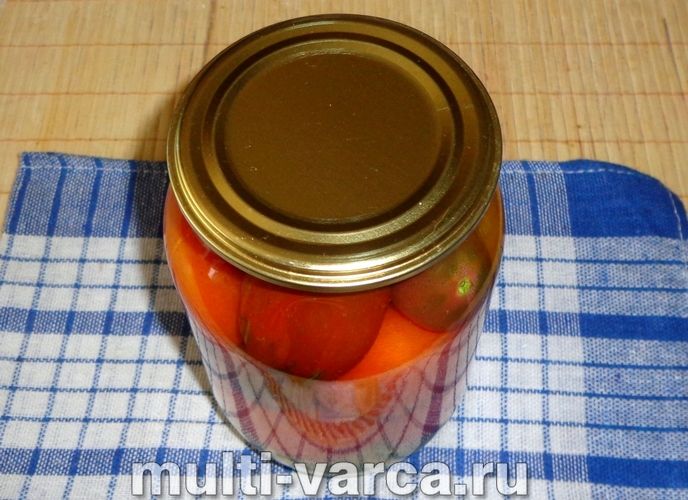 Помідори з морквяним бадиллям на зиму