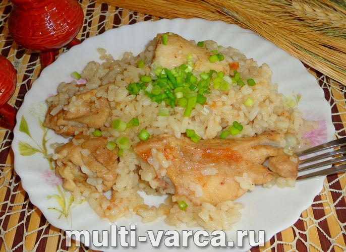 Рис із куркою в соєвому соусі в мультиварці