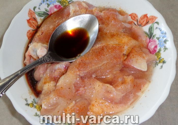 Рис із куркою в соєвому соусі в мультиварці