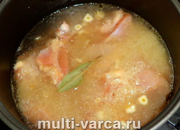 Рис із куркою в соєвому соусі в мультиварці