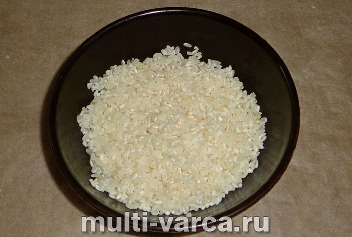 Рис із сосисками в мультиварці