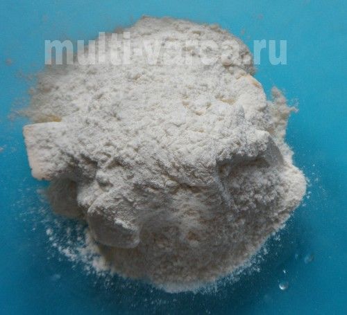 Рогалики з вишнею з пісочного тіста в мультиварці