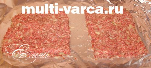Рулет із фаршу в мультиварці