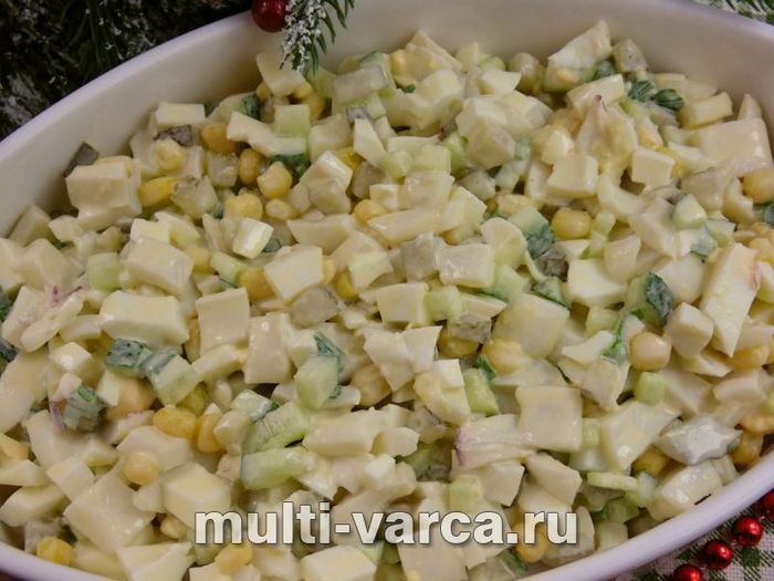 Салат із кальмарами та огірками